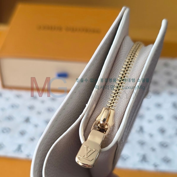 ���̺��� Ŭ���� ���� M28275-1