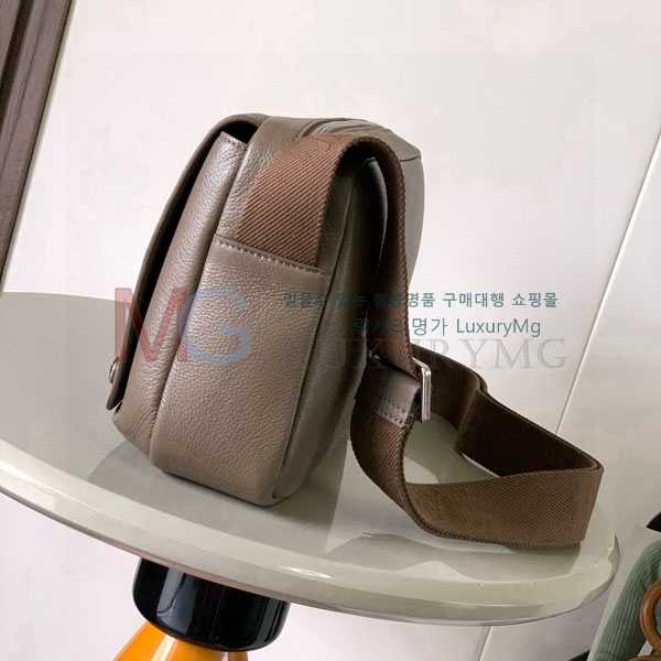 �ο��� ���� ũ�ν��� L9094-5