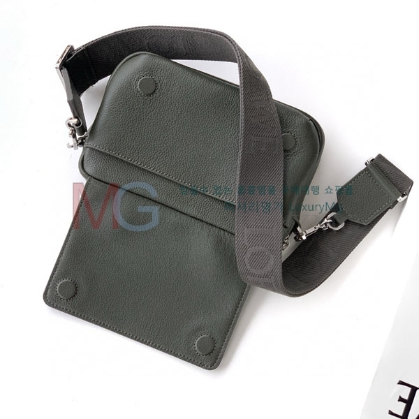 �ο��� ���� ũ�ν��� L9094-4