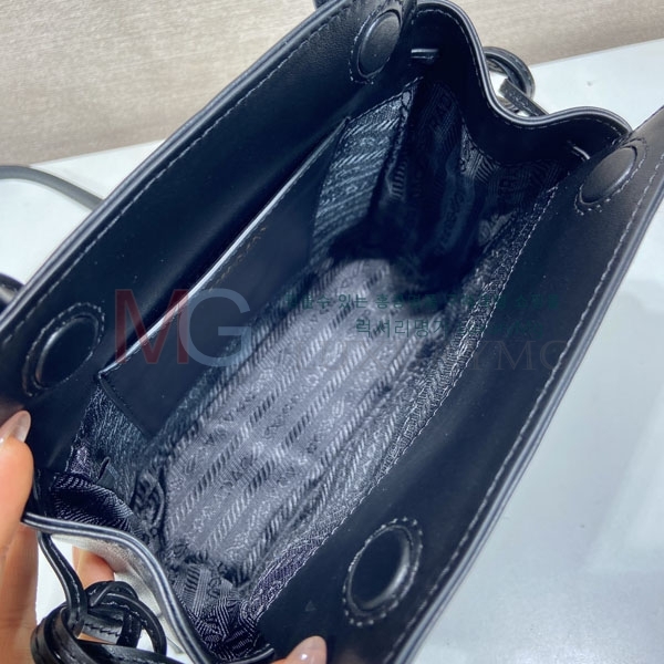 ����� ĳ�� �̴� ���� �ڵ�� 1BA496-1