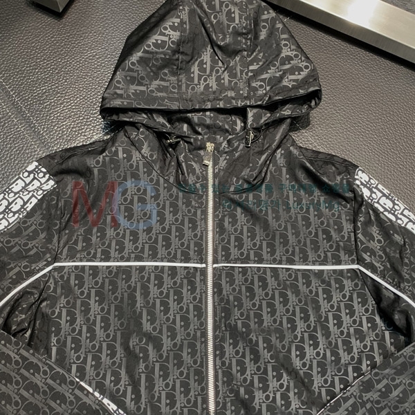 ���� ��� ���� 3833158