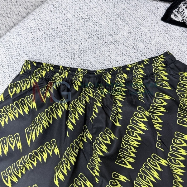 ���� �߷��þư� �ݹ��� 2343526