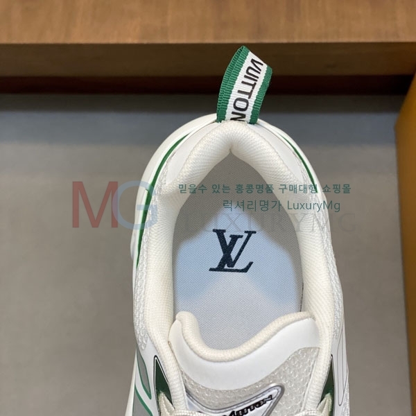 ���� ���̺��� ����Ŀ�� LV5505413