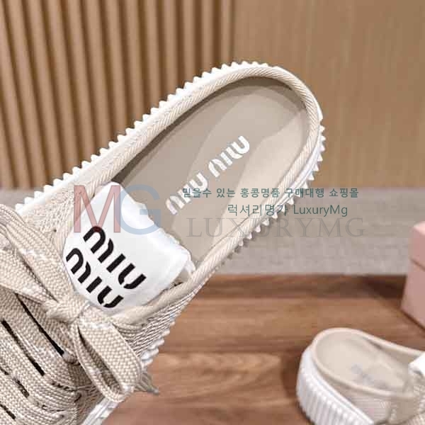 ���� �̿�̿� ����Ŀ�� M55603711