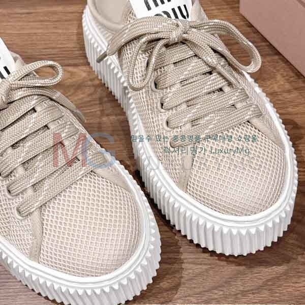 ���� �̿�̿� ����Ŀ�� M55603711