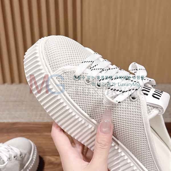 ���� �̿�̿� ����Ŀ�� M55603711-1