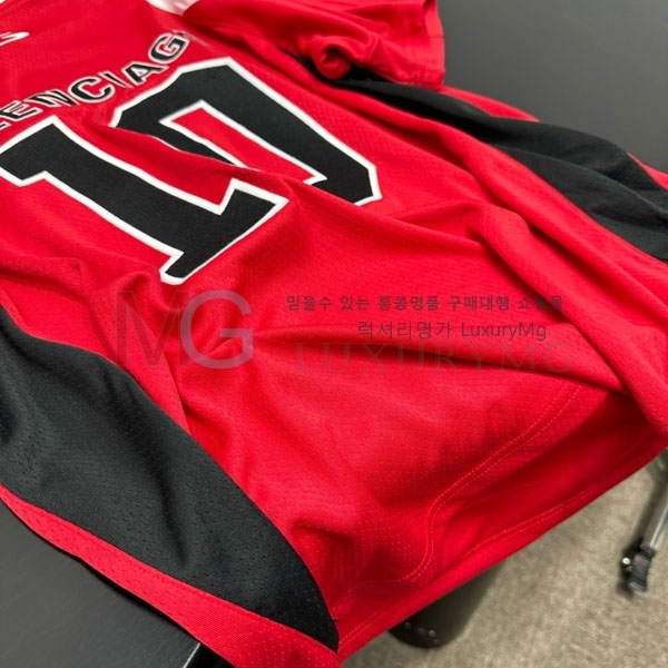 �������� �߷��þư� ���� Ƽ���� BL63404-8