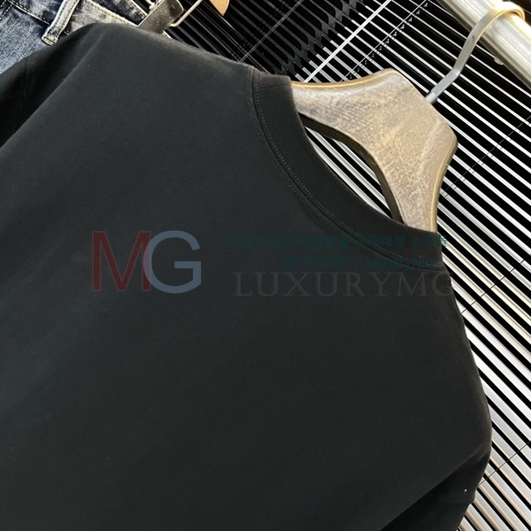 ���� ũ������ ����Ƽ 23435571