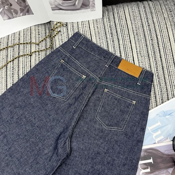 ���� �η�**�� 5�� ���� LP332402-4