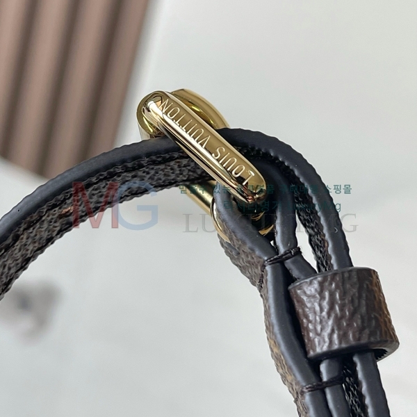 ���̺��� ��Ƽ�н� M28029-400