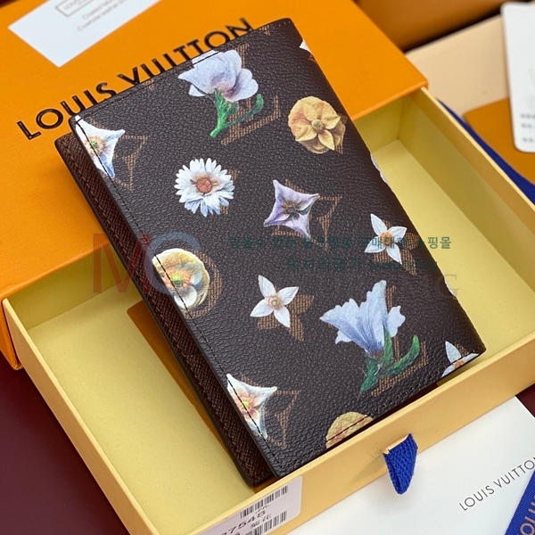 ���̺��� �н���Ʈ Ŀ�� �������� M27548-1