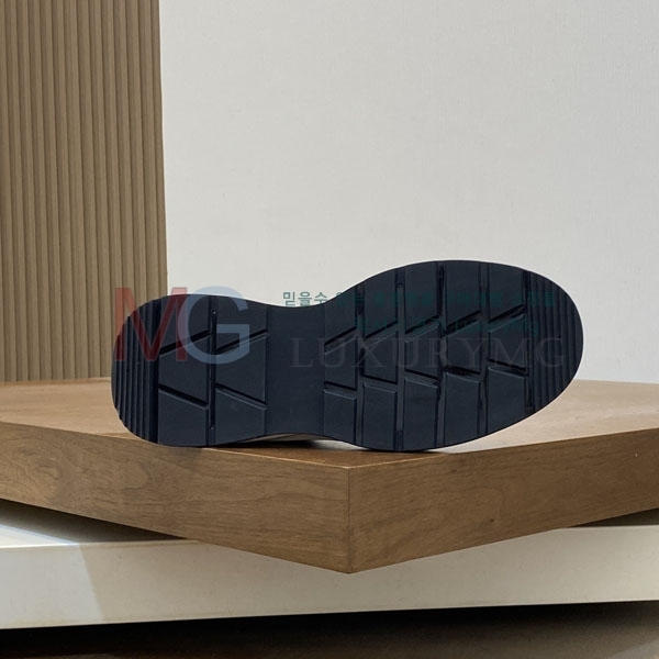 ���� ��**�� ����Ŀ�� MN5870705-8