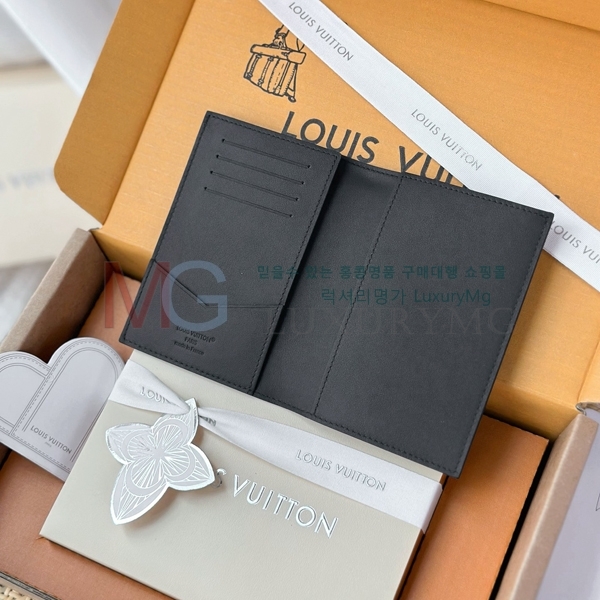 ���̺��� �н���Ʈ Ŀ�� �������� M26774-230