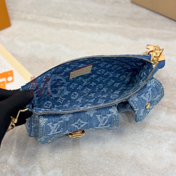 ���̺��� ����Ʈ �Ǽ����� ī�� ���� M27602-1