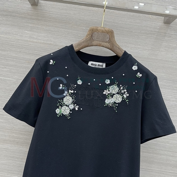 ���� �̿�̿� ���� Ƽ���� MU465785-1