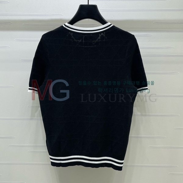 ���� �̿�̿� ���� Ƽ���� MU4653730-7