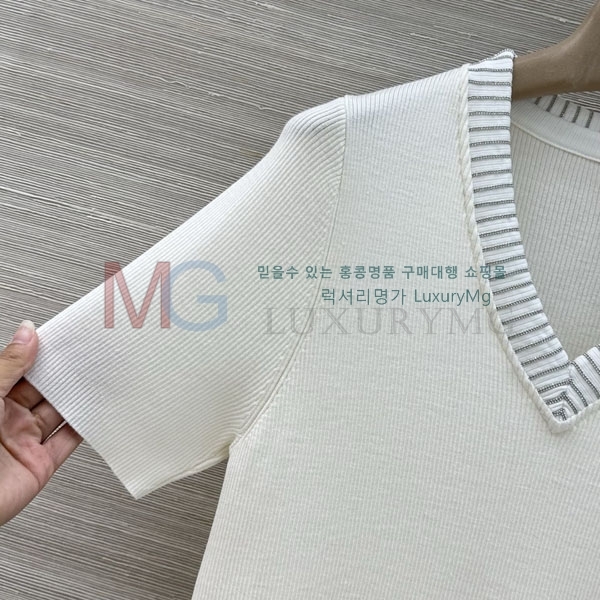 ���� ���ڷ� ��ġ�ڸ� ���� Ƽ���� BC2350623-5