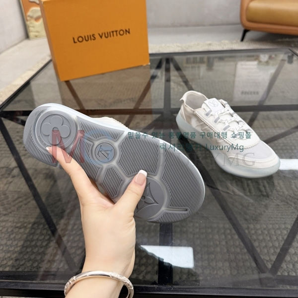 �������� ����*�� �ȭ LV550480-2