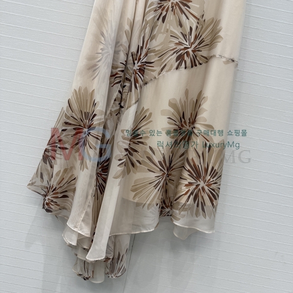 ���� ���ڷ� ��ġ�ڸ� ��ĿƮ BC345025-2
