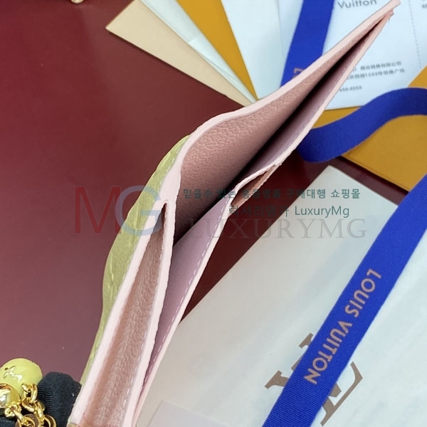 ���̺��� Ŭ���� ���� M28981-3