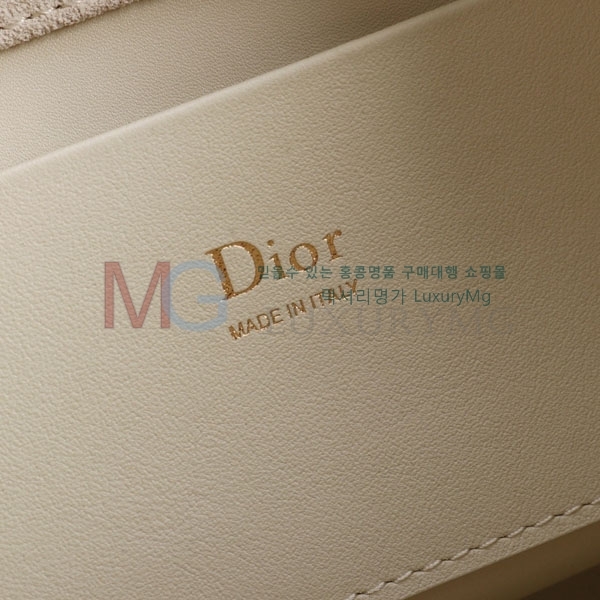 ��� �̴Ϲ� M1538-12