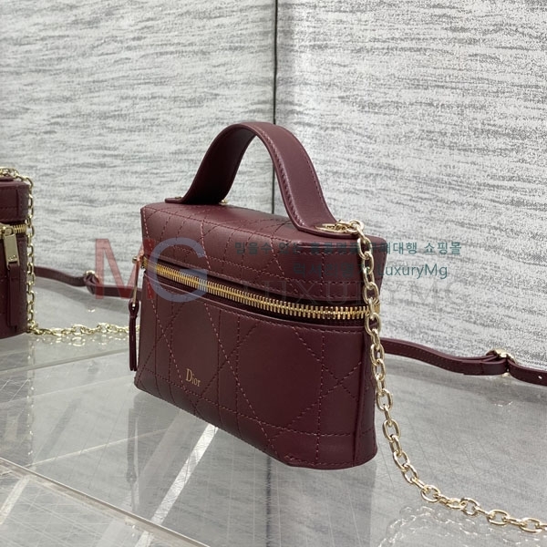 ��� �̴� ����Ƽ�� D565001-4