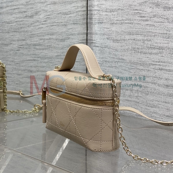 ��� �̴� ����Ƽ�� D565001-5