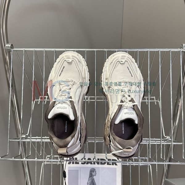 �������� �߷��þư� ����Ŀ�� BA81171-3
