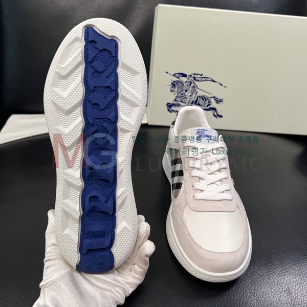 ���� ������ �ȭ BY8890571-4