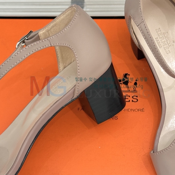 ����*�� ������ ���� HE488703-4