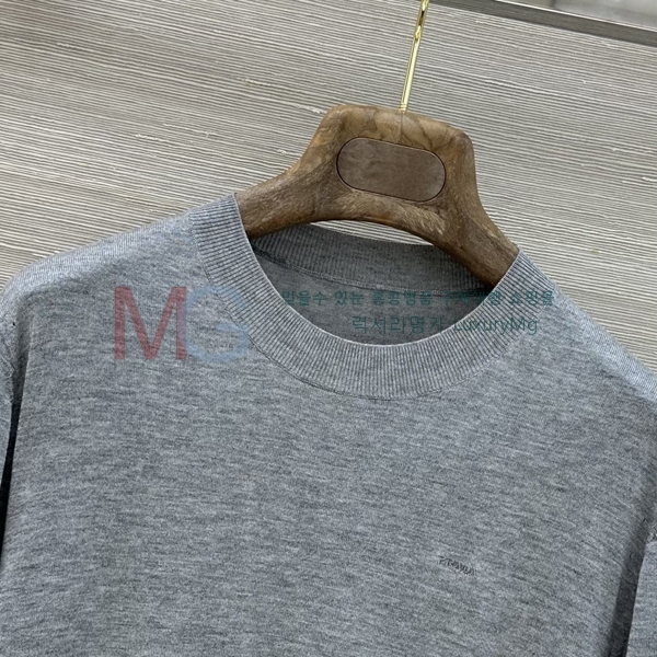 ���� ����� ���� Ƽ���� PRAZ04747-4