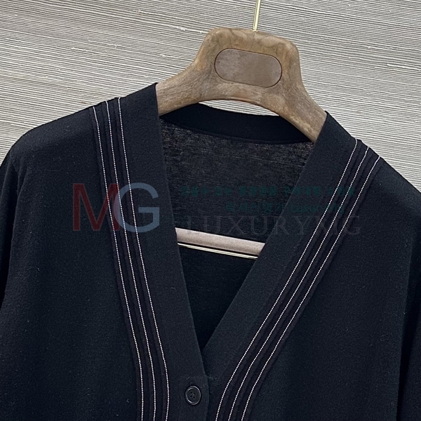 ���� ���ڷ� ��ġ�ڸ� ���� Ƽ���� ����� BC2346477-3