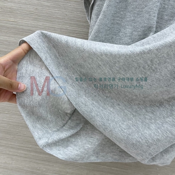 ���� ���ڷ� ��ġ�ڸ� ���� Ƽ���� BC2346477-6