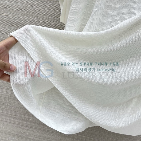 ���� ���ڷ� ��ġ�ڸ� ���� Ƽ���� BC2346477-8
