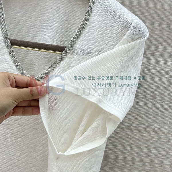 ���� ���ڷ� ��ġ�ڸ� ���� Ƽ���� BC2346477-8