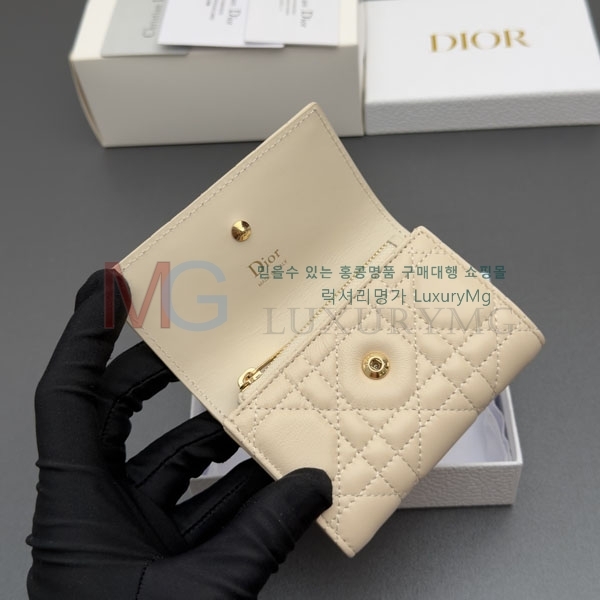 ��� ���̵� ��� �۸��� ���� S2607-7