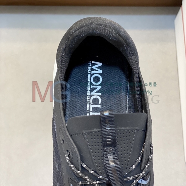 ���� ��**�� �ȭ MK630550-4