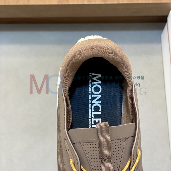 ���� ��**�� �ȭ MK6322206-6