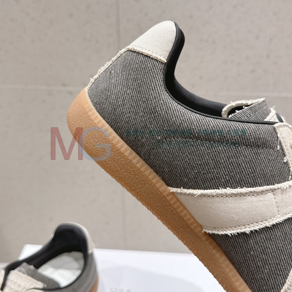 �������� �������������� �ȭ MR336028-2