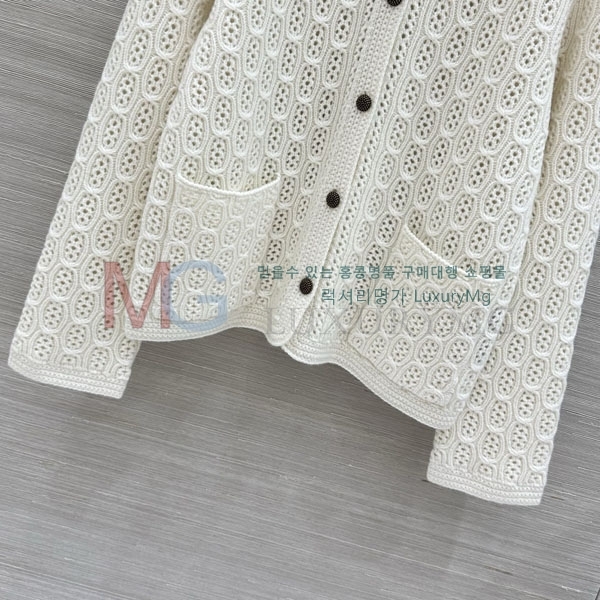 ���� �η�**�� ������ ����� LP451044-15
